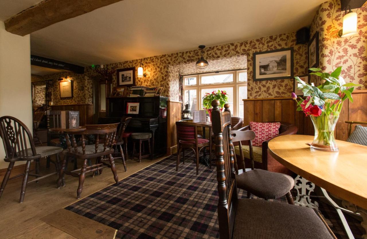 The White Lion Inn Oakham Esterno foto